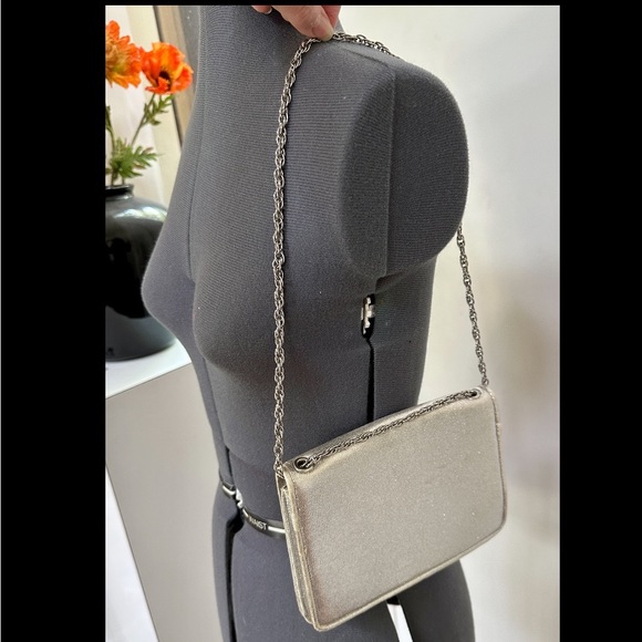 VINTAGE 1960s INGBER SPARKLY SILVER LAME FABRIC EVENING BAG FORMAL METAL CHAIN - Picture 3 of 8